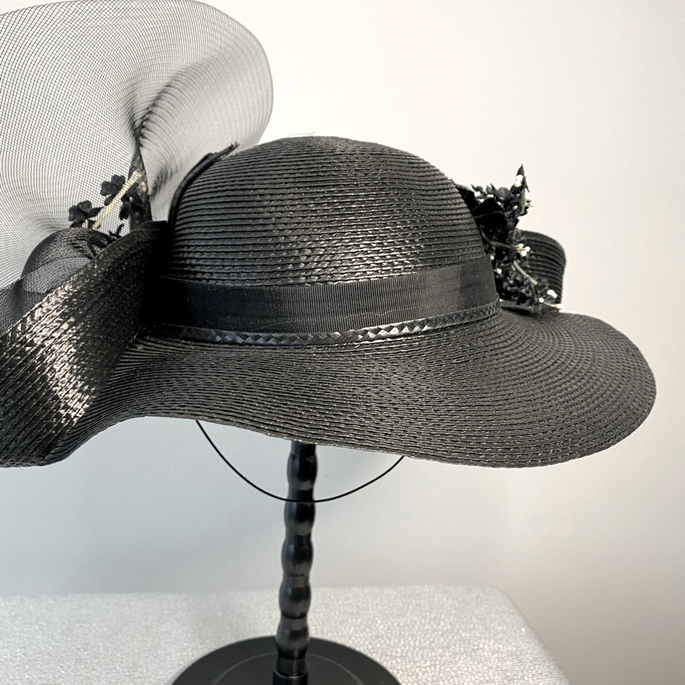 Custom Special Occassion Hat in Black!